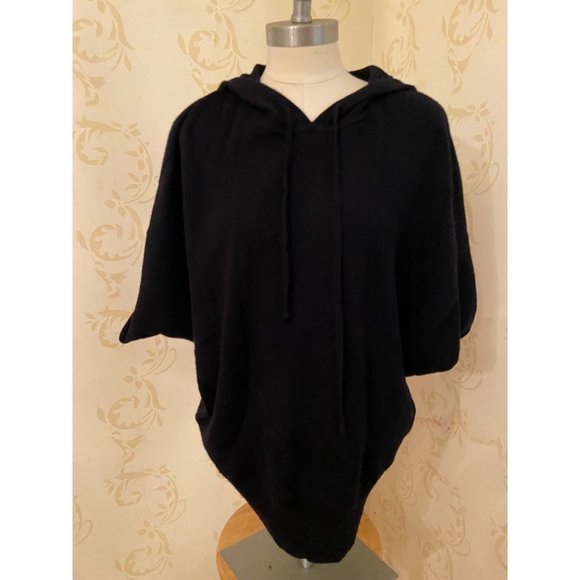 Vince Bergdorf Goodman 100% Cashmere Black Batwing Sweater Medium - Picture 3 of 5